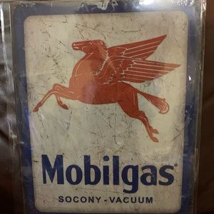 Mobile gas SOCONY - VACUUM 
Sign Vintage Tin Metal Collectible!